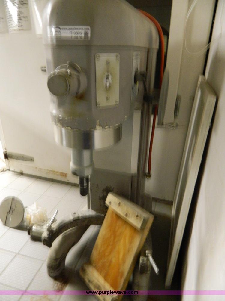 image for item T9876 Hobart HH600 commercial mixer