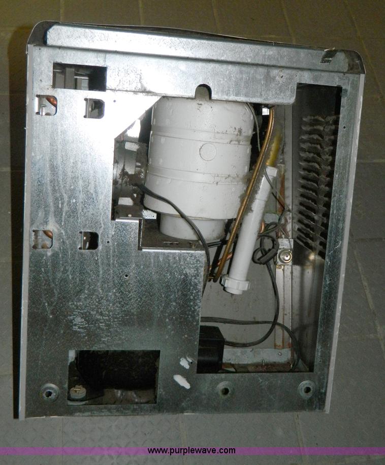 image for item T9881 (3) Halsey Taylor wall mount drink fountains