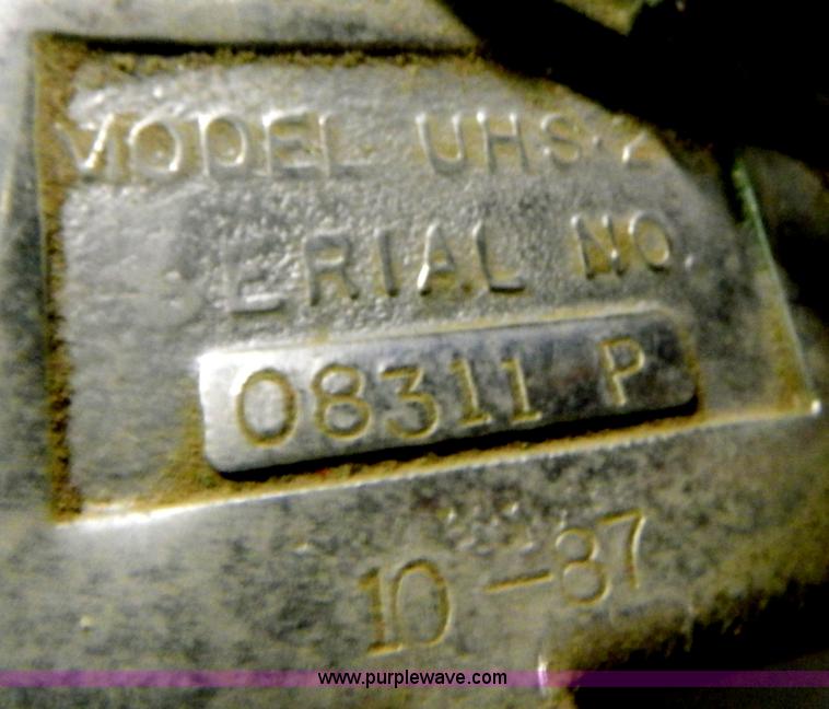 image for item T9887 SSS UHS-2 21" floor buffer