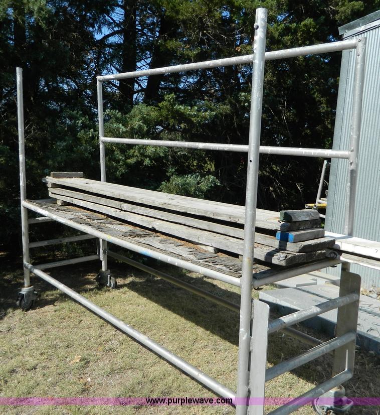 image for item T9891 (3) 8'L aluminum scaffolds