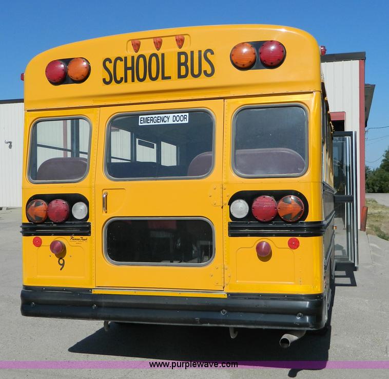 image for item T9893 2002 Chevrolet 3500 Bluebird school bus