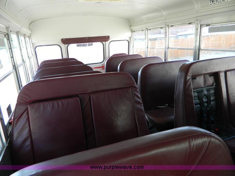 image for item T9893 2002 Chevrolet 3500 Bluebird school bus