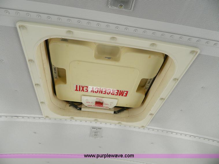 image for item T9893 2002 Chevrolet 3500 Bluebird school bus