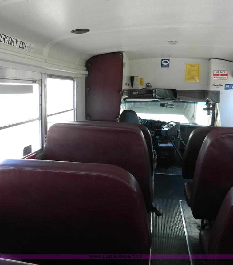 image for item T9893 2002 Chevrolet 3500 Bluebird school bus