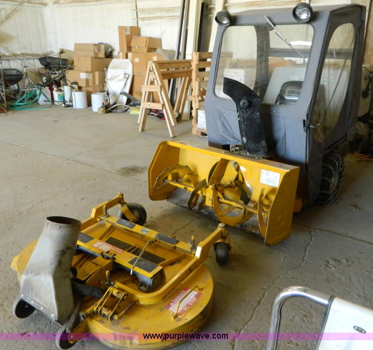 image for item T9896 1997 Walker W7GHS mower