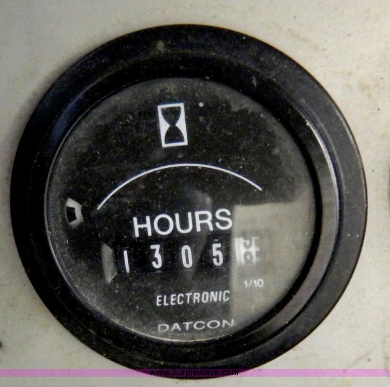 image for item T9896 1997 Walker W7GHS mower