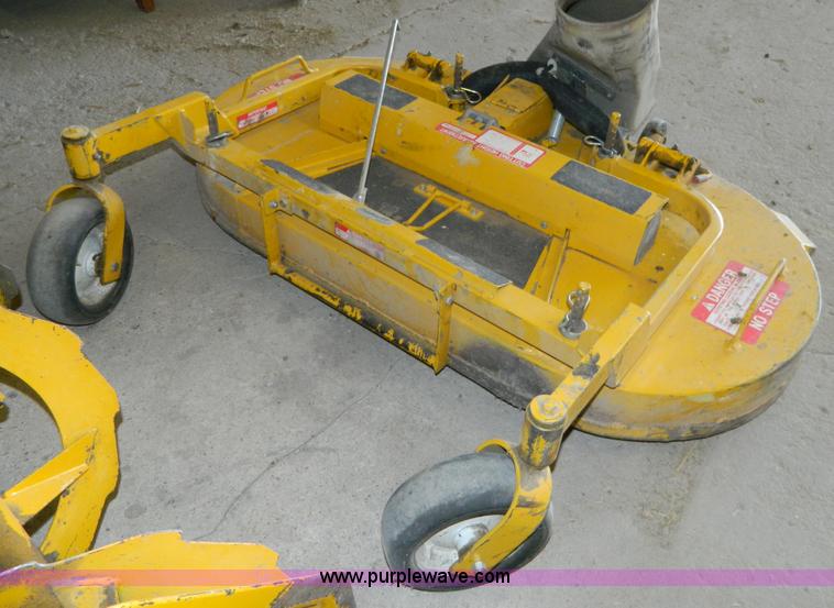 image for item T9896 1997 Walker W7GHS mower