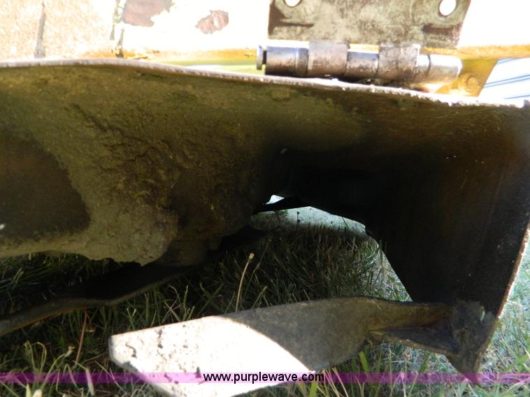 image for item T9897 John Deere F911 mower