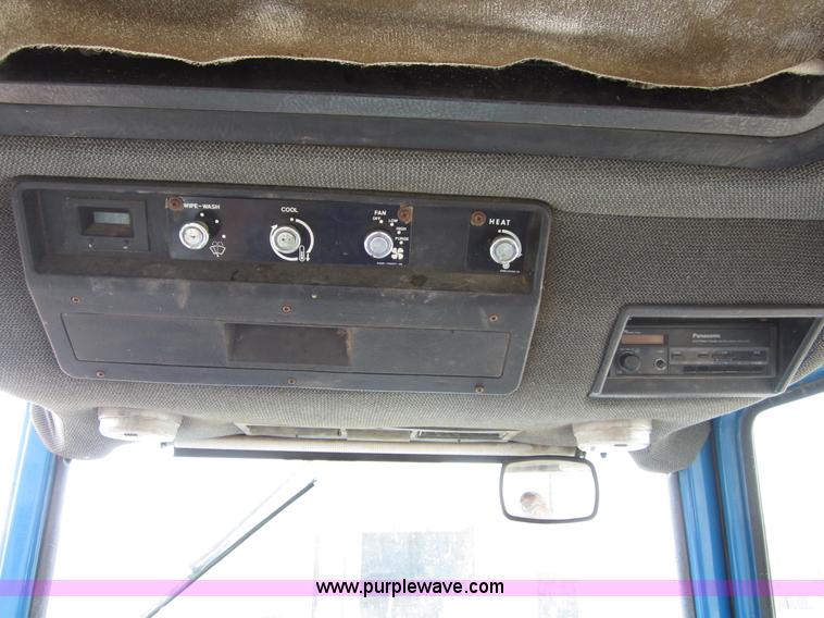 image for item A3880 1992 Ford 8730 MFWD tractor