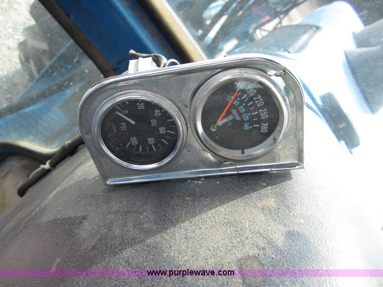 image for item A3880 1992 Ford 8730 MFWD tractor