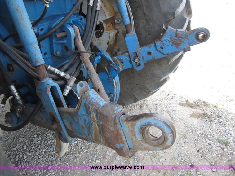 image for item A3880 1992 Ford 8730 MFWD tractor