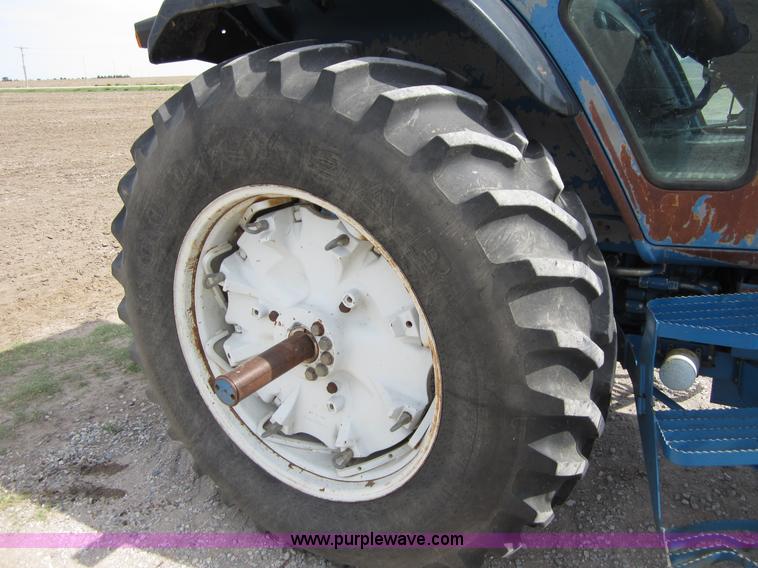 image for item A3880 1992 Ford 8730 MFWD tractor