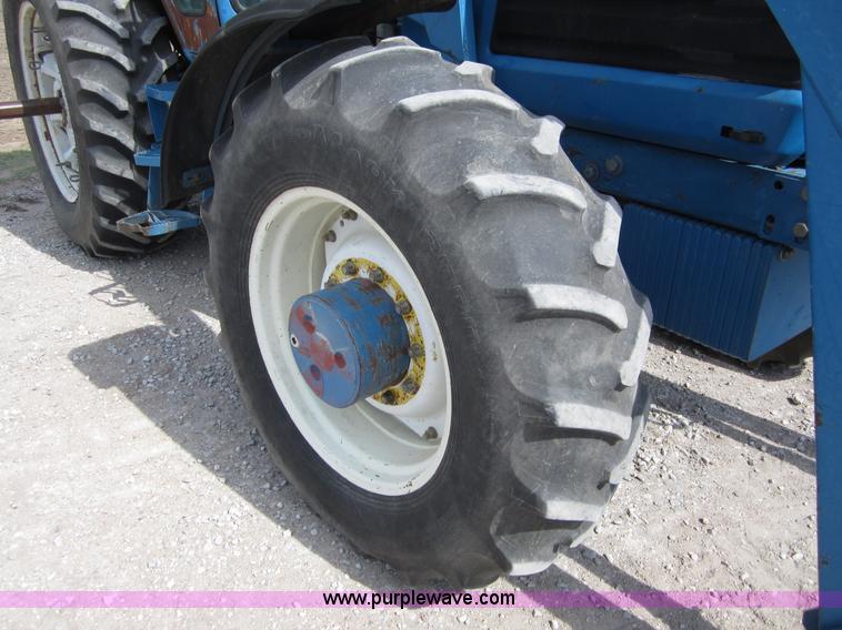 image for item A3880 1992 Ford 8730 MFWD tractor