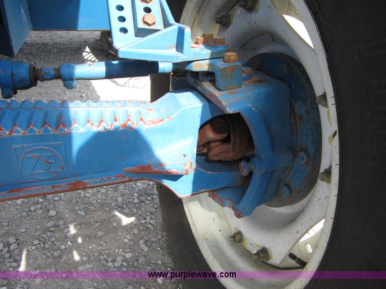 image for item A3880 1992 Ford 8730 MFWD tractor