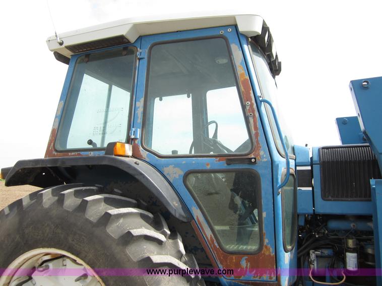 image for item A3880 1992 Ford 8730 MFWD tractor
