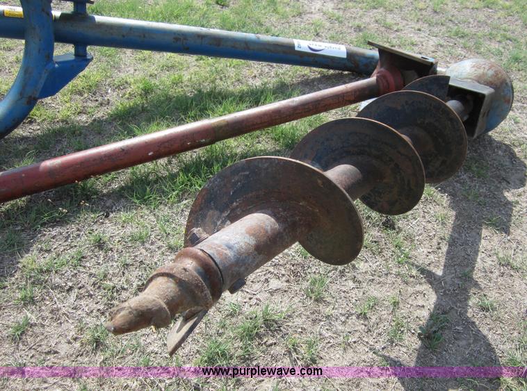 image for item A3882 Ford 905 three point post hole digger