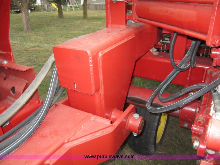 image for item A3885 Sunflower 9432-30 grain drill