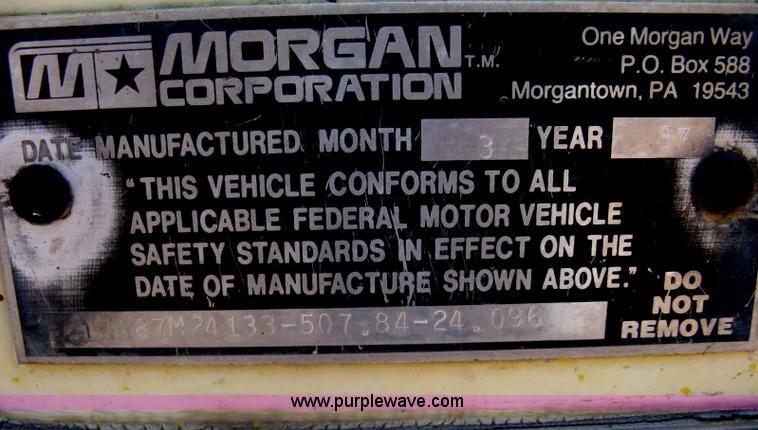 image for item A6388 1987 Morgan box bed storage container