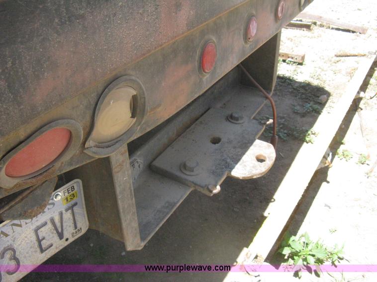 image for item A6391 1989 Ford F350 Custom pickup truck