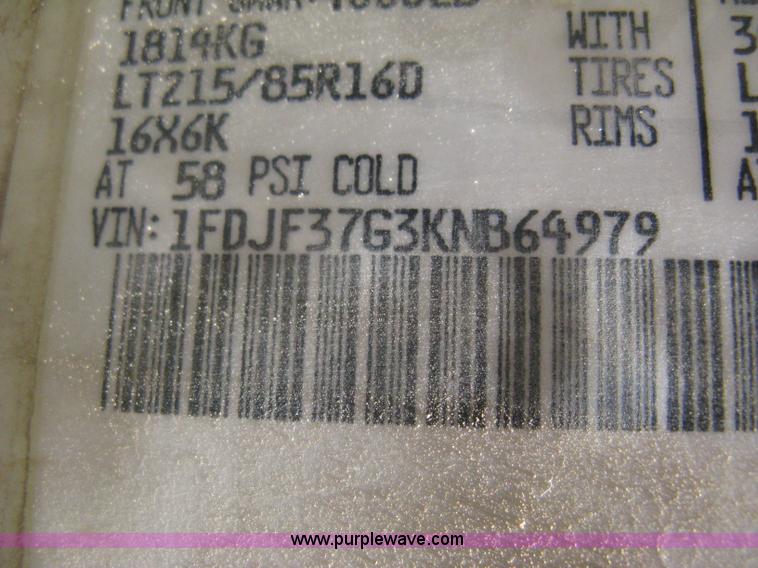 image for item A6391 1989 Ford F350 Custom pickup truck