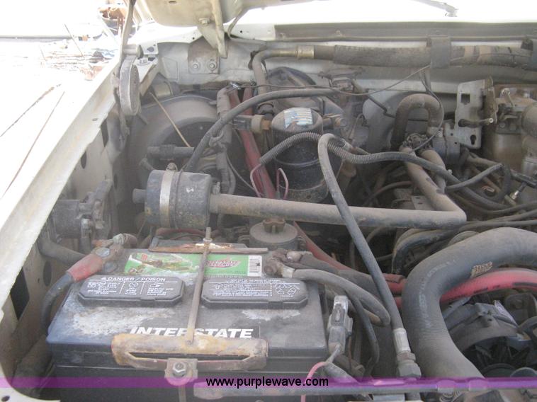 image for item A6391 1989 Ford F350 Custom pickup truck