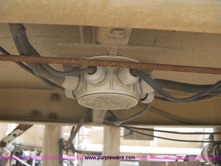 image for item A6392 1992 Fruehauf 42' aluminum tanker trailer