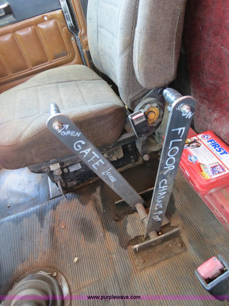 image for item B2355 1997 Freightliner FLD manure spreader semi truck