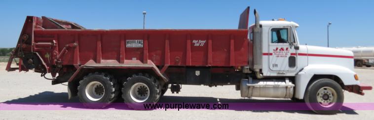 image for item B2356 1997 Freightliner FLD manure spreader semi truck
