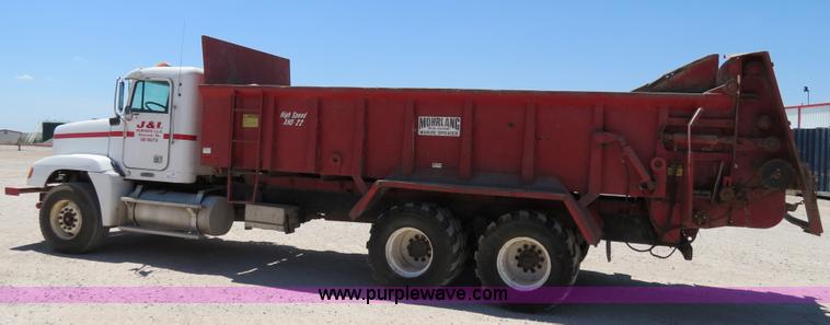 image for item B2356 1997 Freightliner FLD manure spreader semi truck