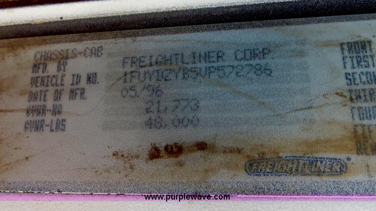 image for item B2356 1997 Freightliner FLD manure spreader semi truck