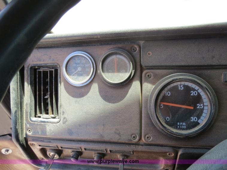 image for item B2356 1997 Freightliner FLD manure spreader semi truck