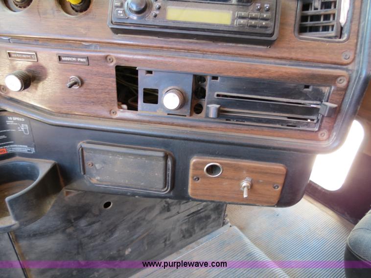 image for item B2356 1997 Freightliner FLD manure spreader semi truck