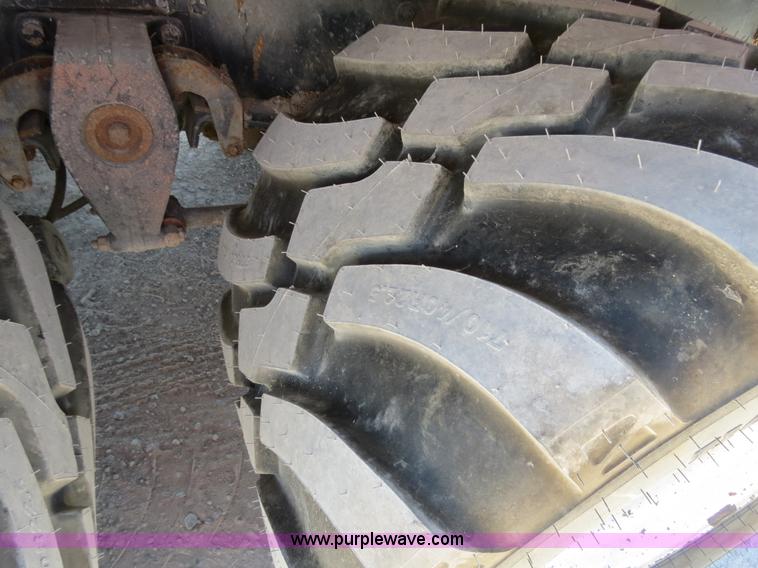 image for item B2356 1997 Freightliner FLD manure spreader semi truck