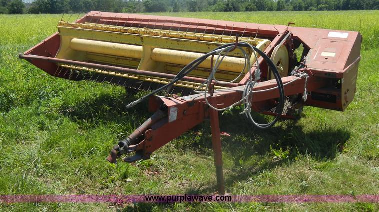 image for item D4095 1983 New Holland Haybine 489 swather