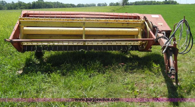 image for item D4095 1983 New Holland Haybine 489 swather