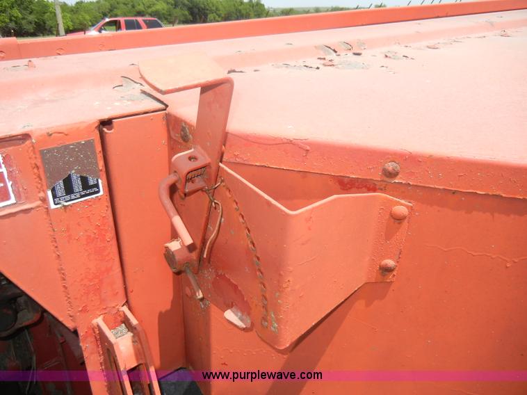 image for item D4095 1983 New Holland Haybine 489 swather