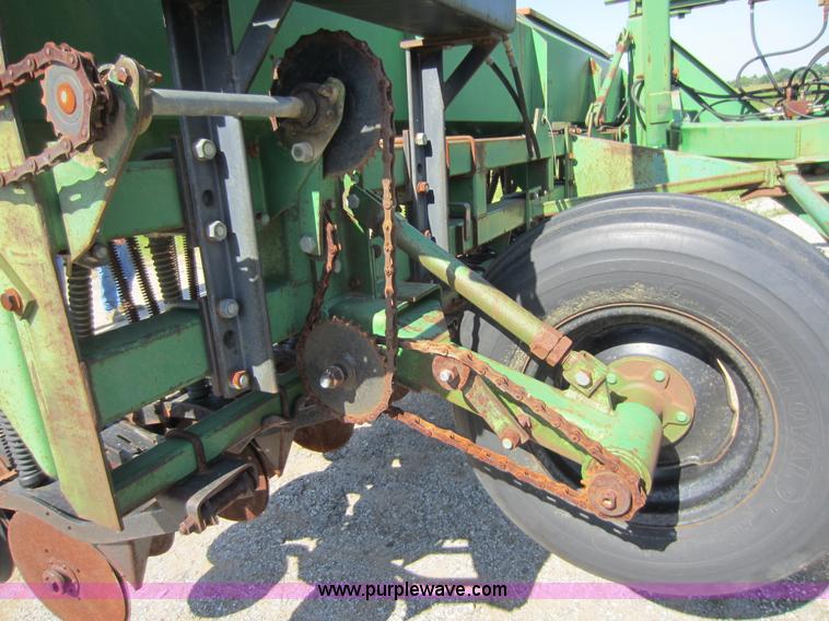 image for item D5525 Great Plains Solid Stand 30 grain drill