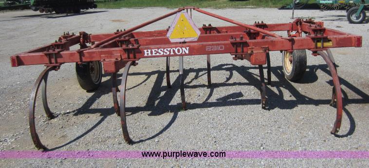 image for item D5526 Hesston 2310 chisel plow
