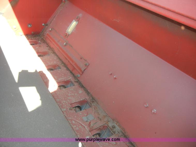 image for item N9761 International 5100 Soybean Special drill