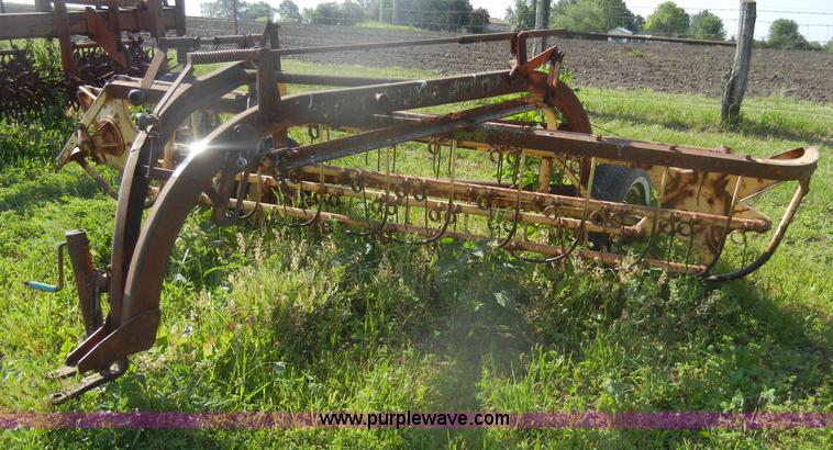 image for item N9763 New Holland 56 side rake