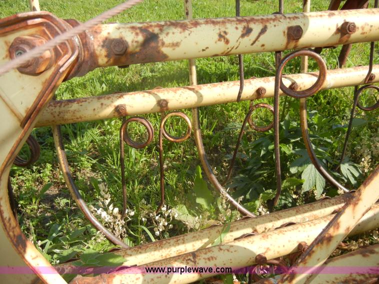 image for item N9763 New Holland 56 side rake