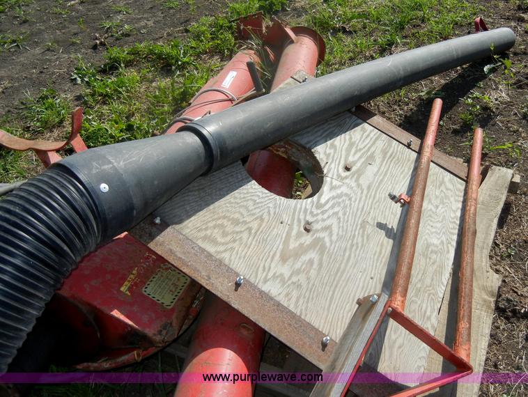 image for item N9768 Truck mount auger