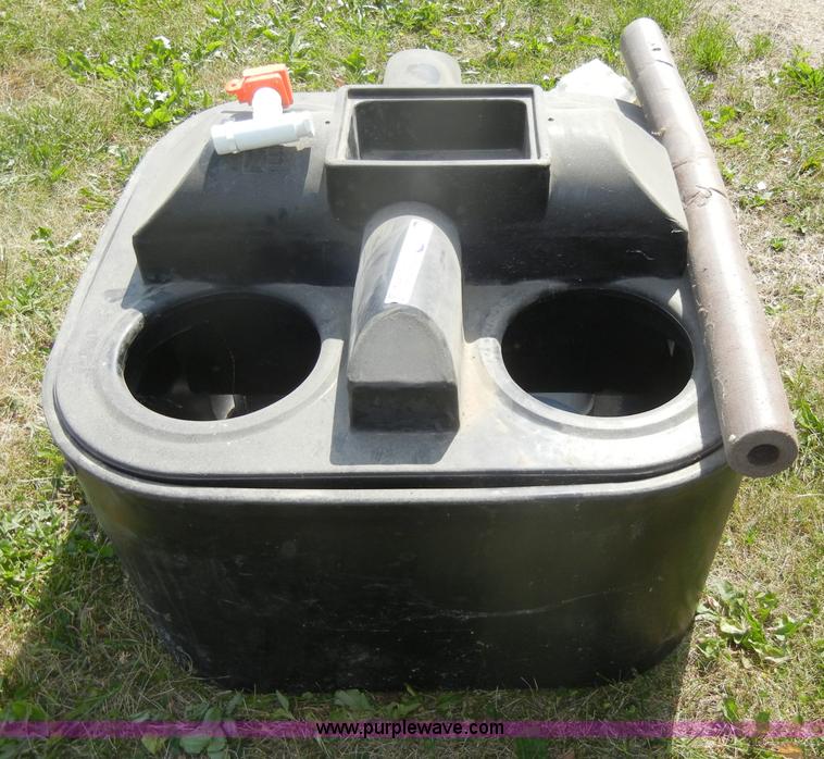 image for item N9774 Mirafount 3350 four hole waterer