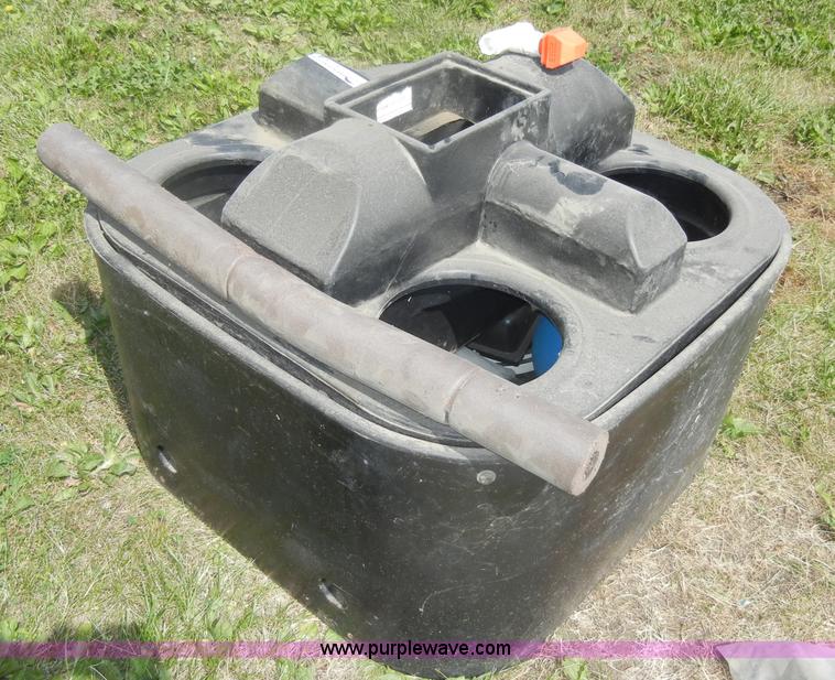 image for item N9774 Mirafount 3350 four hole waterer