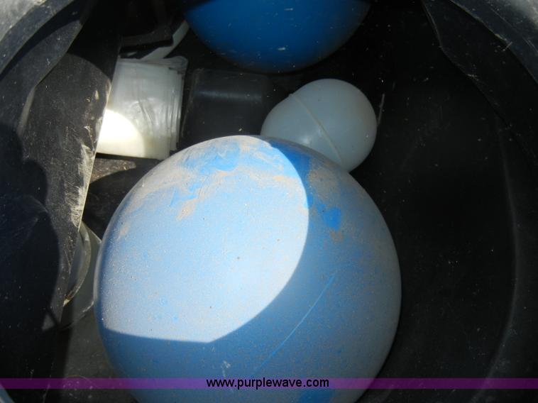 image for item N9774 Mirafount 3350 four hole waterer