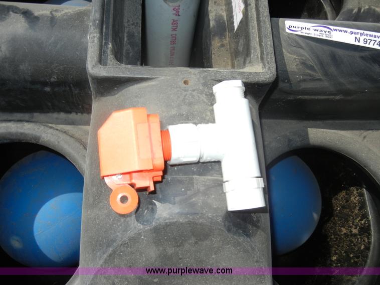 image for item N9774 Mirafount 3350 four hole waterer