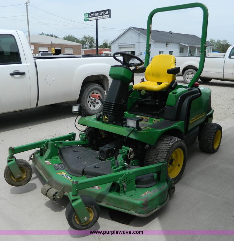 image for item T9849 John Deere 1445 lawn mower