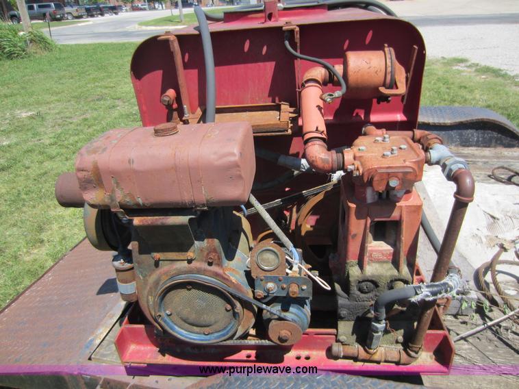 image for item V9086 John Bean R2020 sprayer