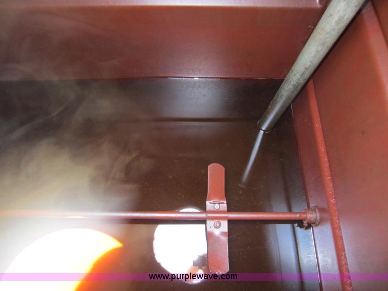 image for item V9086 John Bean R2020 sprayer