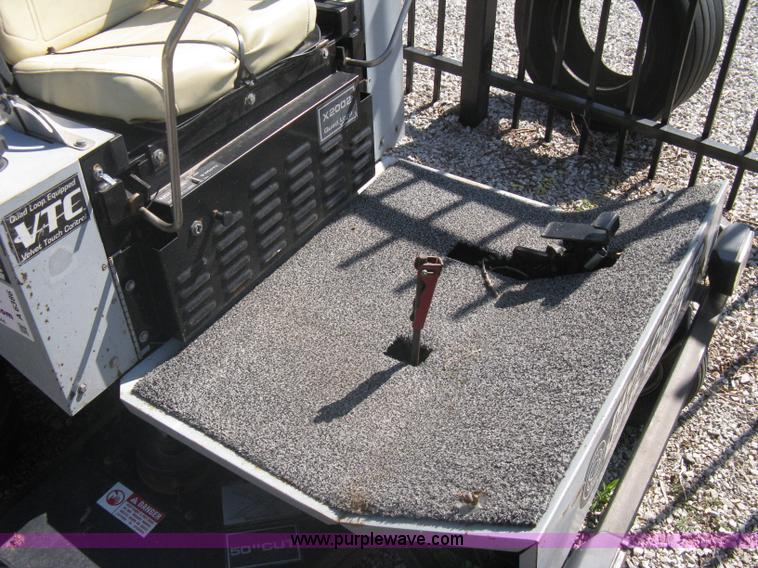 image for item A6386 Dixie Chopper X2002 ZTR mower